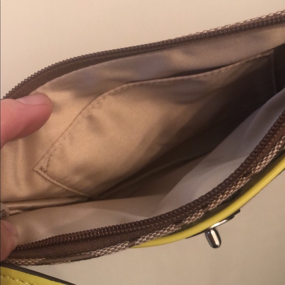 Coach wristlet - Picture 2 of 2